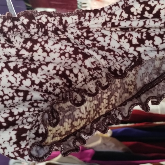 Floral  Women's Top - Picture 2 of 3